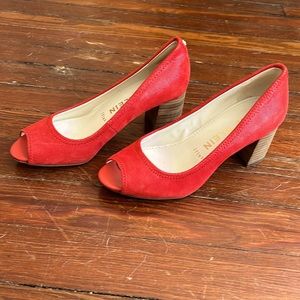 Anne Klein iflex Red low heels size 7
